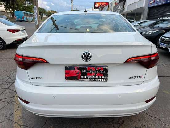 VOLKSWAGEN-JETTA-2020