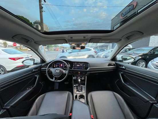 VOLKSWAGEN-JETTA-2020