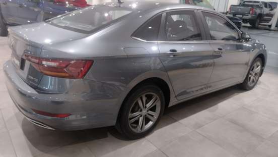 VOLKSWAGEN-JETTA-1.4 250 TSI TOTAL FLEX R-LINE TIPTRONIC VOLKSWAGEN-JETTA-2020