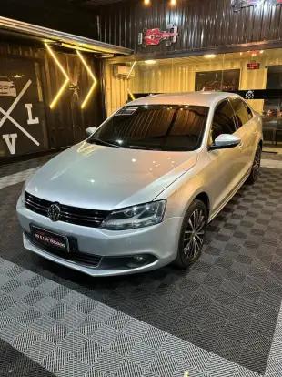 VOLKSWAGEN-JETTA-2.0 TSI HIGHLINE 211CV GASOLINA 4P TIPTRONIC VOLKSWAGEN-JETTA-2014