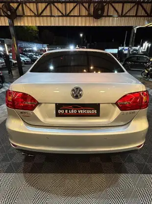 VOLKSWAGEN-JETTA-2.0 TSI HIGHLINE 211CV GASOLINA 4P TIPTRONIC VOLKSWAGEN-JETTA-2014