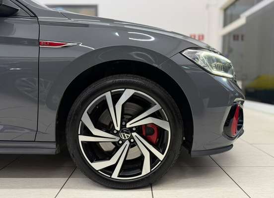 VOLKSWAGEN-JETTA-2023
