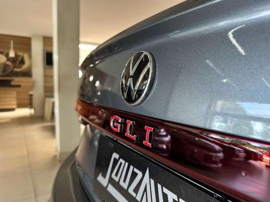 VOLKSWAGEN-JETTA-2025