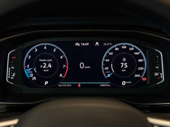 VOLKSWAGEN-JETTA-2023