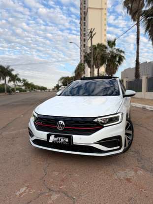 VOLKSWAGEN-JETTA-2020