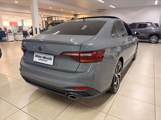 VOLKSWAGEN-JETTA-2024