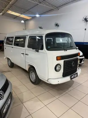 VOLKSWAGEN-KOMBI-2012
