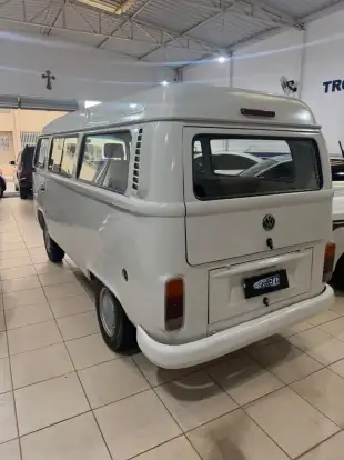 VOLKSWAGEN-KOMBI-2012