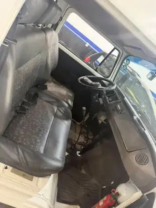 VOLKSWAGEN-KOMBI-2012