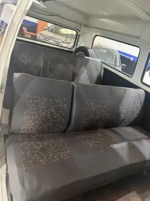 VOLKSWAGEN-KOMBI-2012