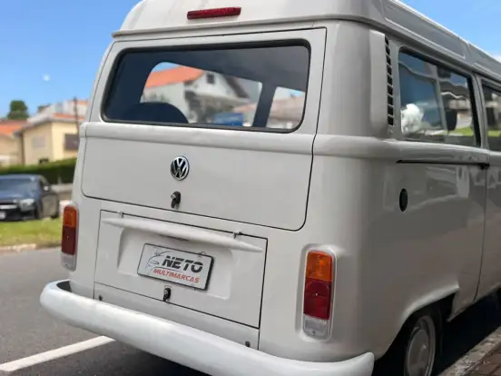 VOLKSWAGEN-KOMBI-1.4 MI STD 8V FLEX 4P MANUAL VOLKSWAGEN-KOMBI-2011