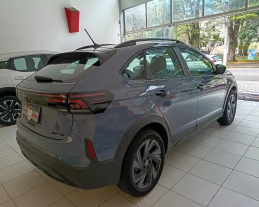VOLKSWAGEN-NIVUS-1.0 200 TSI TOTAL FLEX HIGHLINE AUTOMÁTICO VOLKSWAGEN-NIVUS-2025