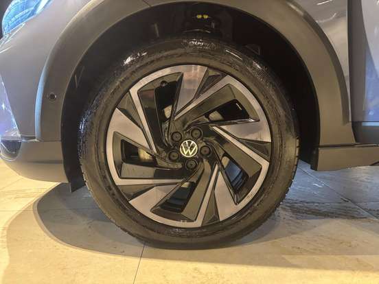 VOLKSWAGEN-NIVUS-1.0 200 TSI TOTAL FLEX HIGHLINE AUTOMÁTICO VOLKSWAGEN-NIVUS-2025