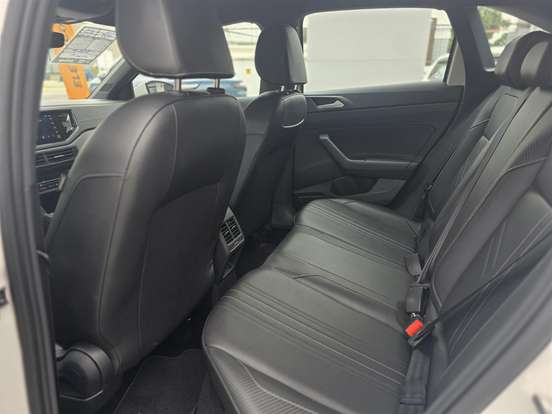 VOLKSWAGEN-NIVUS-1.0 200 TSI TOTAL FLEX HIGHLINE AUTOMÁTICO VOLKSWAGEN-NIVUS-2024