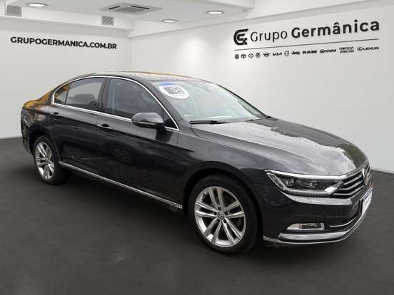 VOLKSWAGEN-PASSAT-2018
