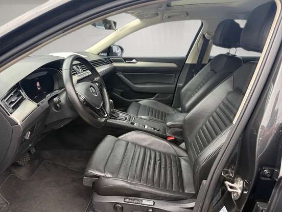 VOLKSWAGEN-PASSAT-2.0 16V TSI BLUEMOTION GASOLINA HIGHLINE 4P DSG VOLKSWAGEN-PASSAT-2018