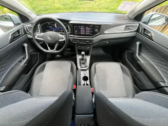 VOLKSWAGEN-POLO-2024