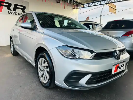 VOLKSWAGEN-POLO-2023