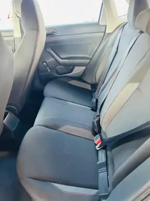 VOLKSWAGEN-POLO-2023