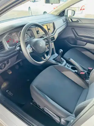 VOLKSWAGEN-POLO-2023