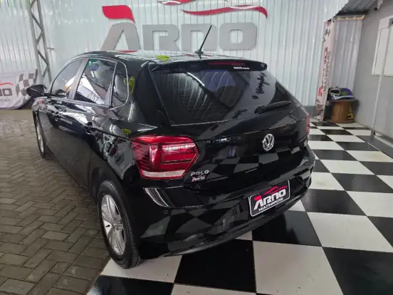 VOLKSWAGEN-POLO-2020