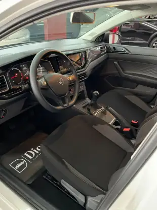 VOLKSWAGEN-POLO-2024