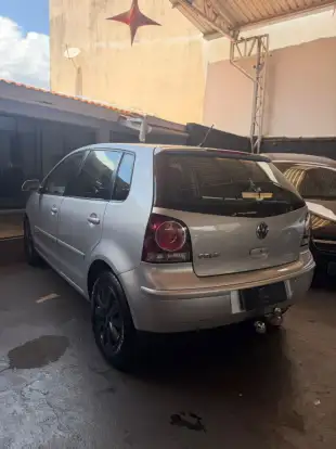 VOLKSWAGEN-POLO-1.6 MI 8V FLEX 4P MANUAL VOLKSWAGEN-POLO-2009