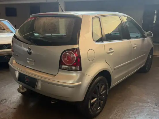 VOLKSWAGEN-POLO-1.6 MI 8V FLEX 4P MANUAL VOLKSWAGEN-POLO-2009