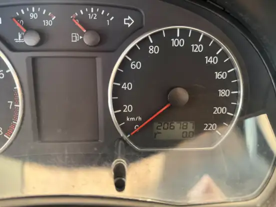 VOLKSWAGEN-POLO-2009