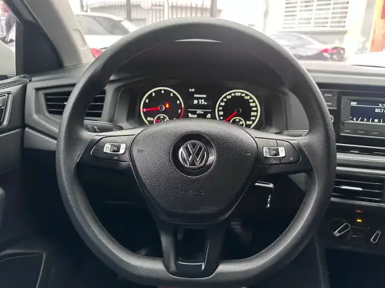 VOLKSWAGEN-POLO-2020