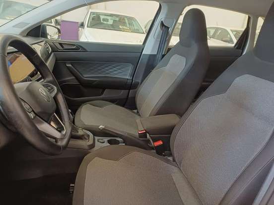 VOLKSWAGEN-POLO-1.0 170 TSI COMFORTLINE AUTOMÁTICO VOLKSWAGEN-POLO-2024
