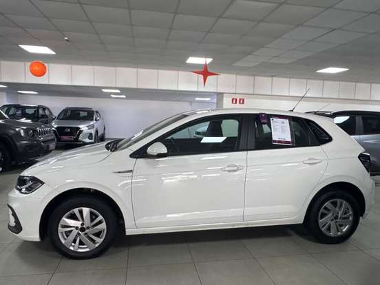 VOLKSWAGEN-POLO-2024