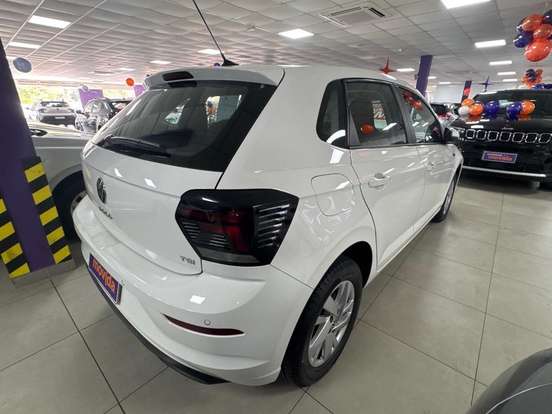 VOLKSWAGEN-POLO-2024