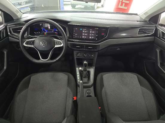 VOLKSWAGEN-POLO-1.0 170 TSI COMFORTLINE AUTOMÁTICO VOLKSWAGEN-POLO-2024