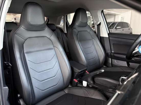 VOLKSWAGEN-POLO-2024