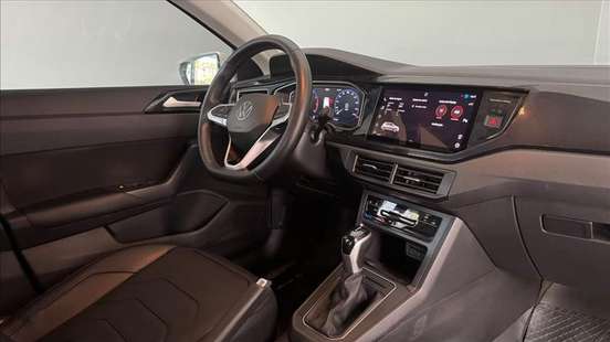VOLKSWAGEN-POLO-2023