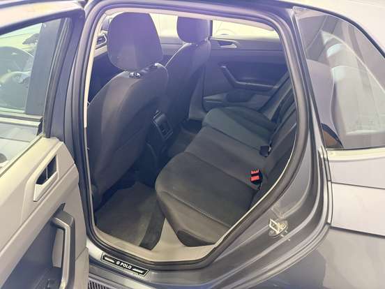 VOLKSWAGEN-POLO-2019