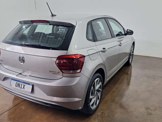 VOLKSWAGEN-POLO-1.0 200 TSI HIGHLINE AUTOMÁTICO VOLKSWAGEN-POLO-2018
