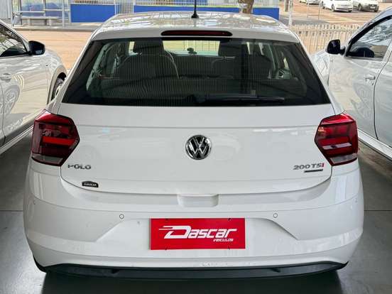 VOLKSWAGEN-POLO-2019