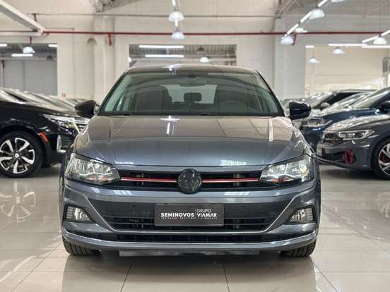 VOLKSWAGEN-POLO-2020