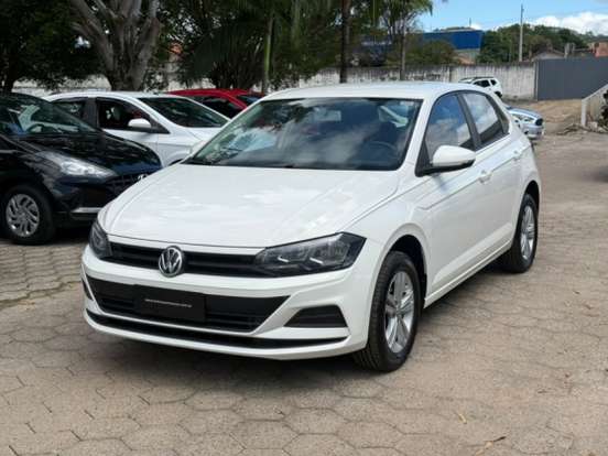 VOLKSWAGEN-POLO-2021