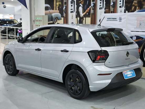 VOLKSWAGEN-POLO-2023