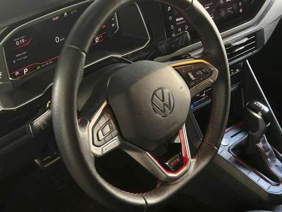 VOLKSWAGEN-POLO-2024