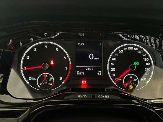 VOLKSWAGEN-POLO-2019