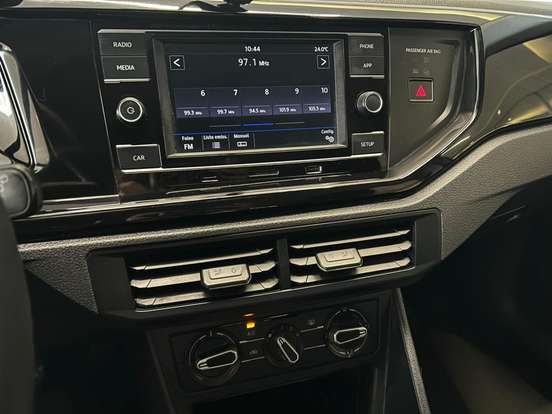 VOLKSWAGEN-POLO-1.6 MSI TOTAL FLEX AUTOMÁTICO VOLKSWAGEN-POLO-2019