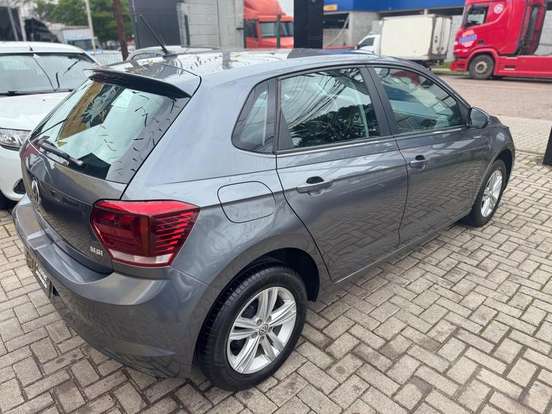 VOLKSWAGEN-POLO-2020