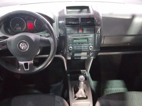 VOLKSWAGEN-POLO SEDAN-1.6 MI COMFORTLINE 8V FLEX 4P MANUAL VOLKSWAGEN-POLO SEDAN-2011