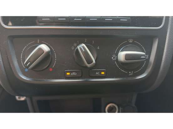 VOLKSWAGEN-SAVEIRO-2014