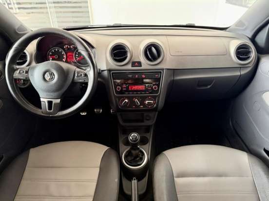 VOLKSWAGEN-SAVEIRO-2014
