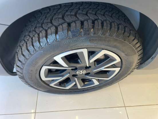 VOLKSWAGEN-SAVEIRO-2024